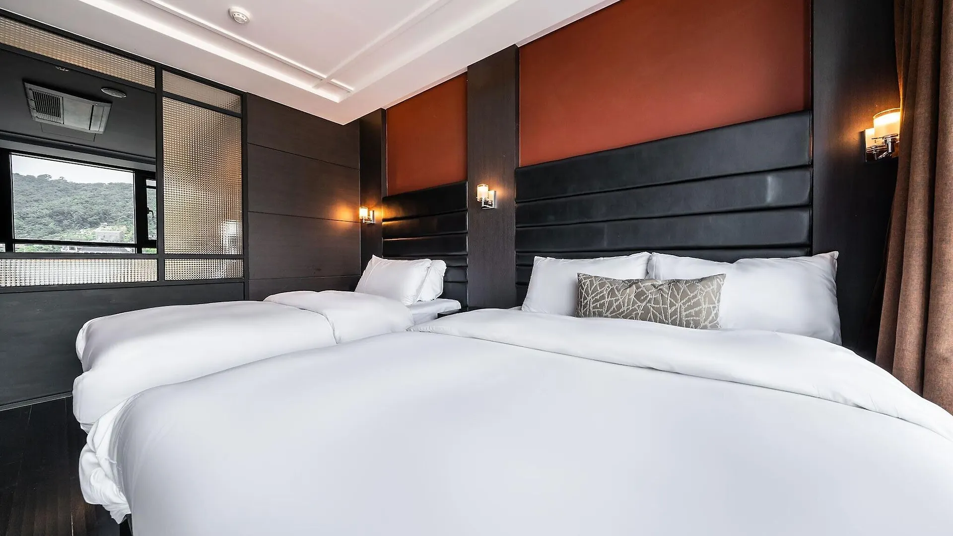 Browndot Hotel Incheon Songdo 4*,