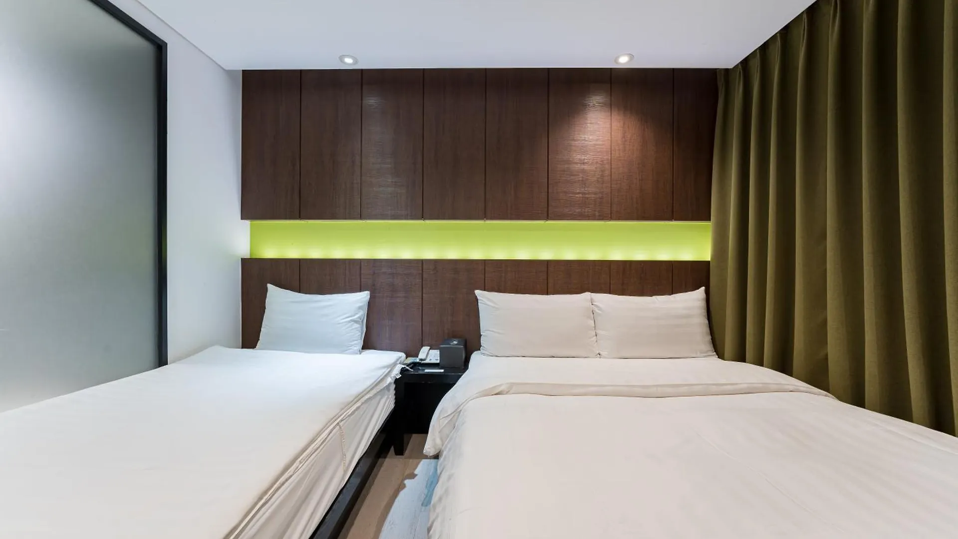 ***  브라운도트호텔 인천 송도 Browndot Hotel Incheon Songdo Korsel