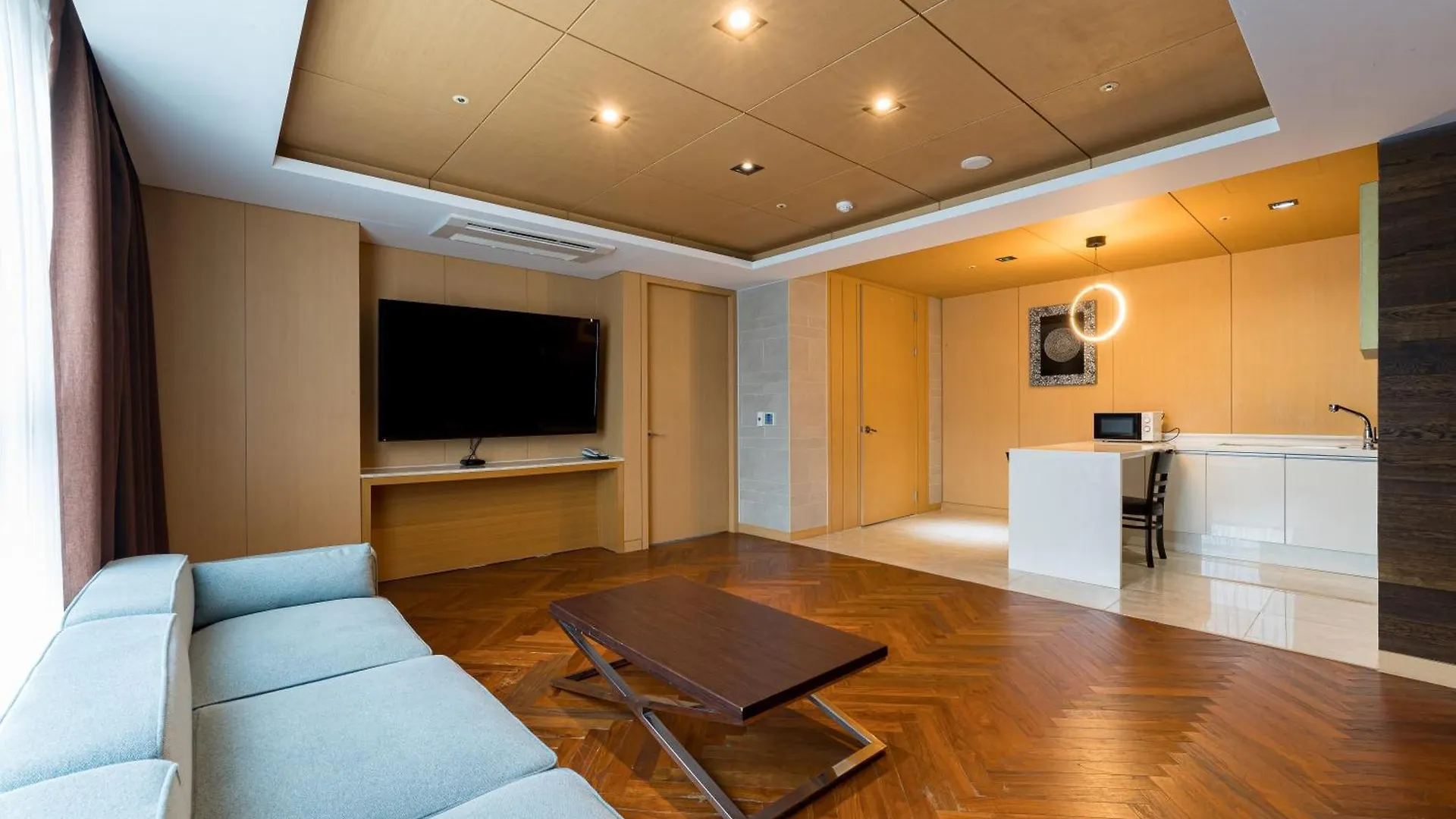 Browndot Hotel Incheon Songdo 4*,