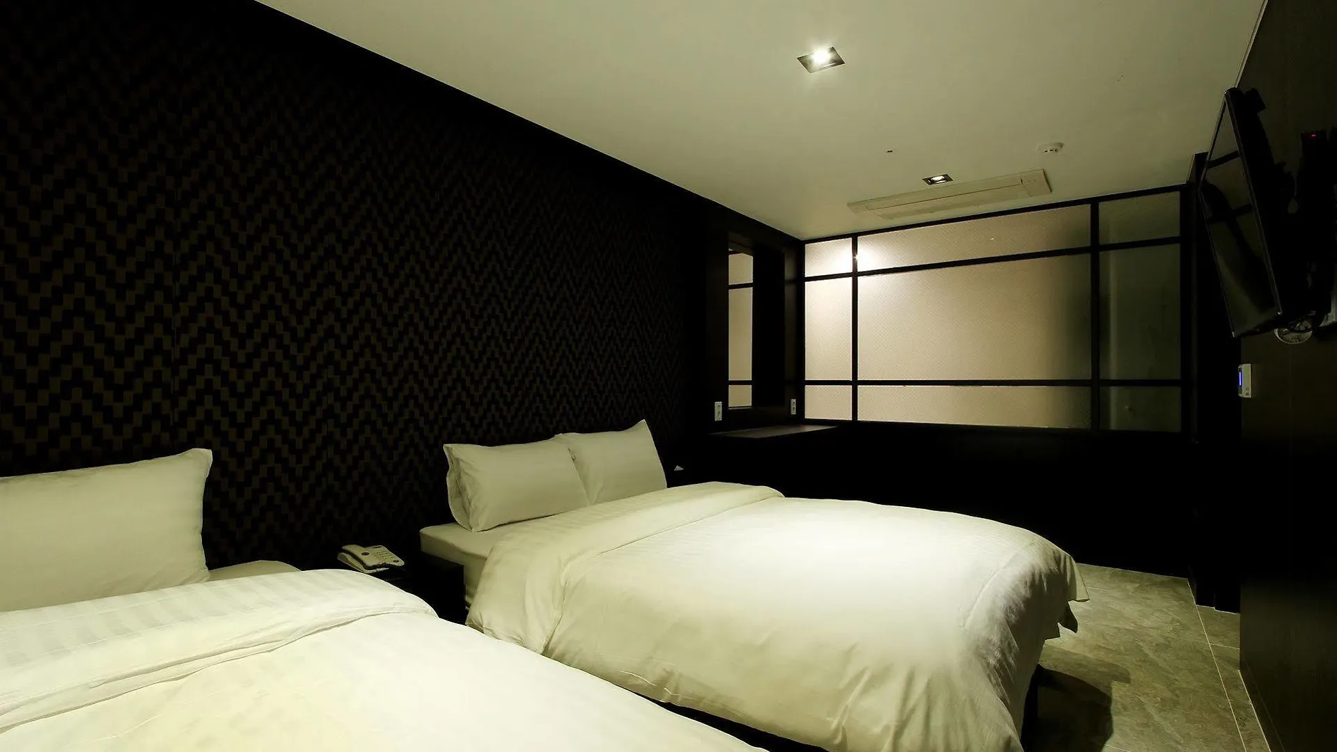 Browndot Hotel Incheon Songdo 4*,
