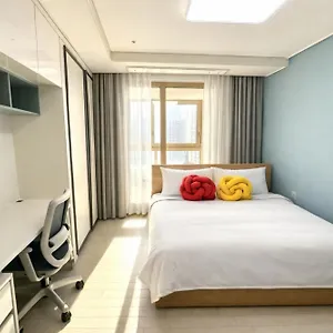 더노벰버스테이 인 랜드마크 아파트호텔