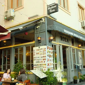 madame-roza.istanbul-turkeyhotels.com/